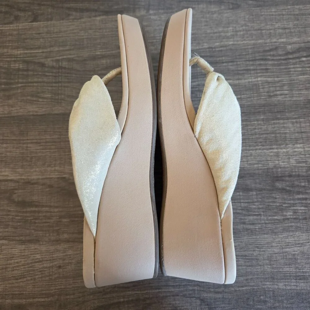 Vionic Arabella Metallic Wedge Sandals Champagne Size Womens 10 Comfort Orthotic